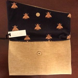 NWT YAYA & OMA Original Napoleonic Bees Soft Clutch, Velvet, bee, Crossbody